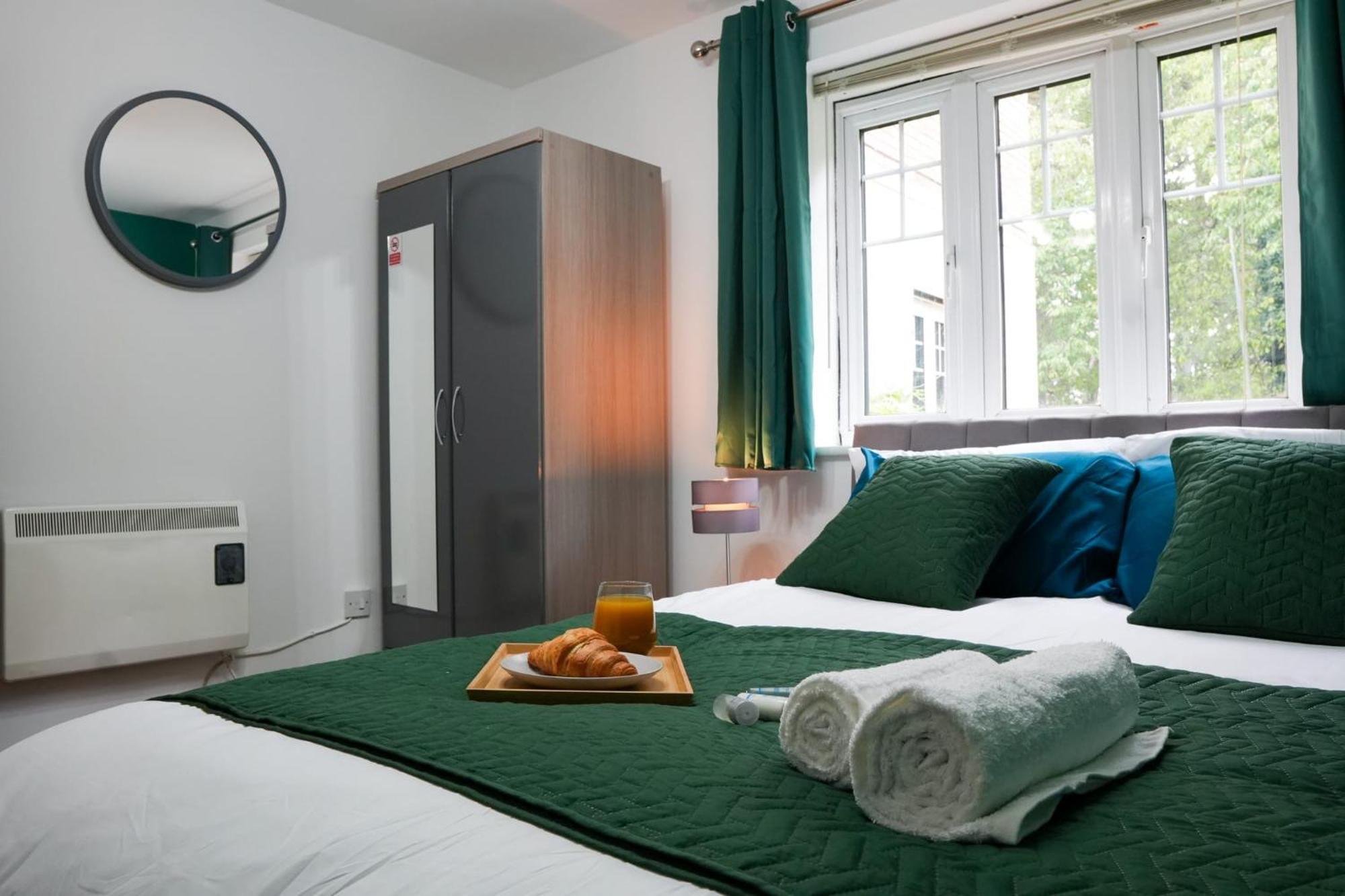 Whole 2-Bed Apartment - Contractors, Professionals, Ulez Free, Free Parking, B'Ham City 10Mins Μπέρμιγχαμ Εξωτερικό φωτογραφία
